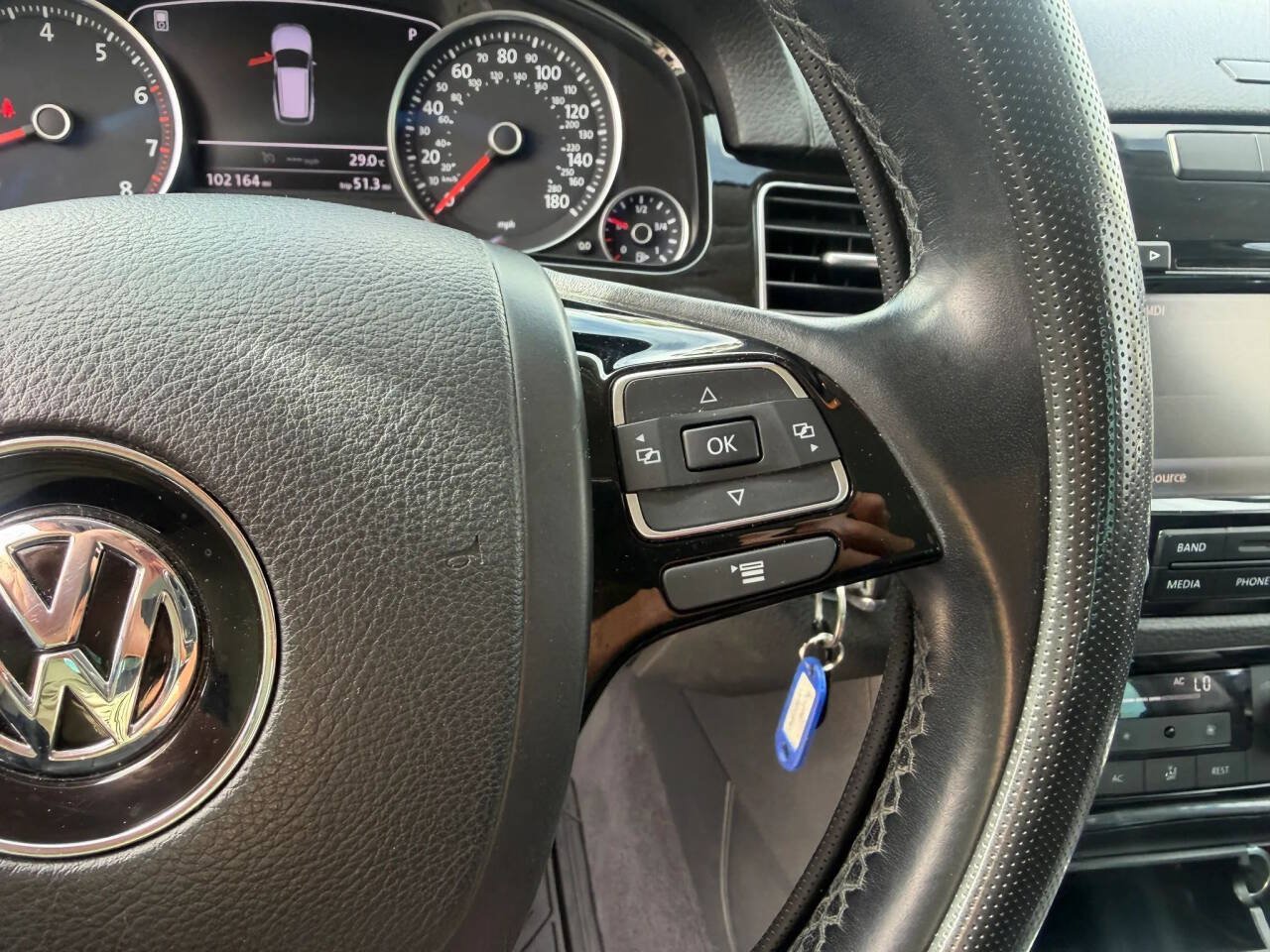 Used 2013 Volkswagen Touareg VR6 AWD/4WD image 22