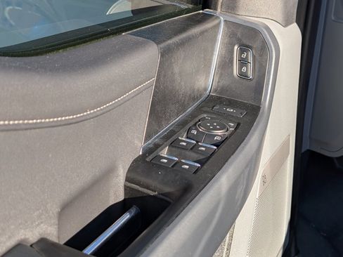 Used 2023 Ford F250 XLT w/ Black Appearance Package image 15