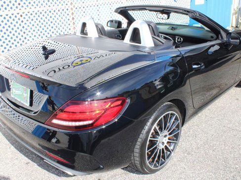 Used 2019 Mercedes-Benz SLC 300 image 11