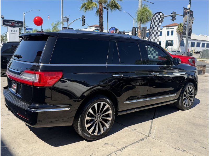 Used 2019 Lincoln Navigator Select RWD image 61