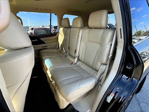 Used 2018 Lexus LX 570 4WD image 34