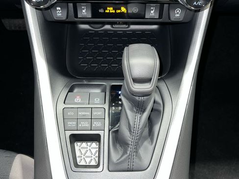 New 2025 Toyota RAV4 XLE w/ Convenience Package image 26
