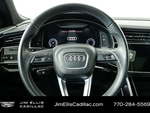 Used 2019 Audi Q8 Premium Plus w/ Premium Plus image 11