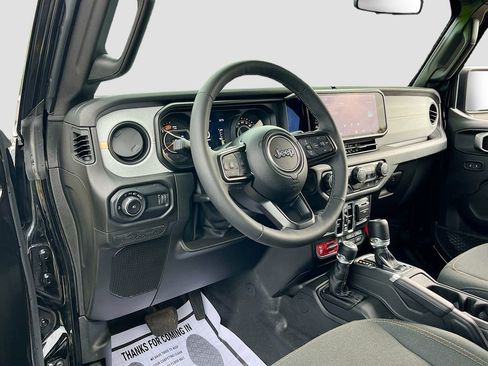Certified 2025 Jeep Wrangler Unlimited Sport AWD/4WD image 9