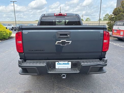 Used 2020 Chevrolet Colorado LT w/ Colorado RST Special Edition RWD image 6