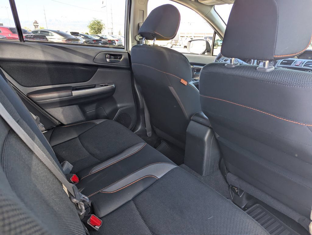 Used 2017 Subaru Crosstrek 2.0i Premium w/ Moonroof Package AWD/4WD image 29