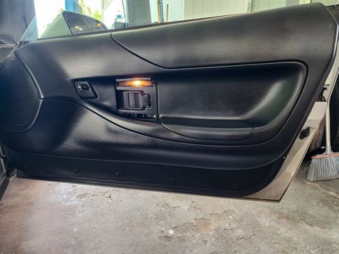 Used 1996 Chevrolet Corvette Coupe RWD image 15