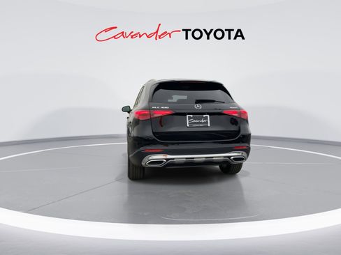 Used 2025 Mercedes-Benz GLC 300 4MATIC image 7