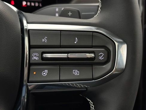 New 2026 GMC Acadia Denali Ultimate w/ LPO, Floor Liner Package AWD/4WD image 27