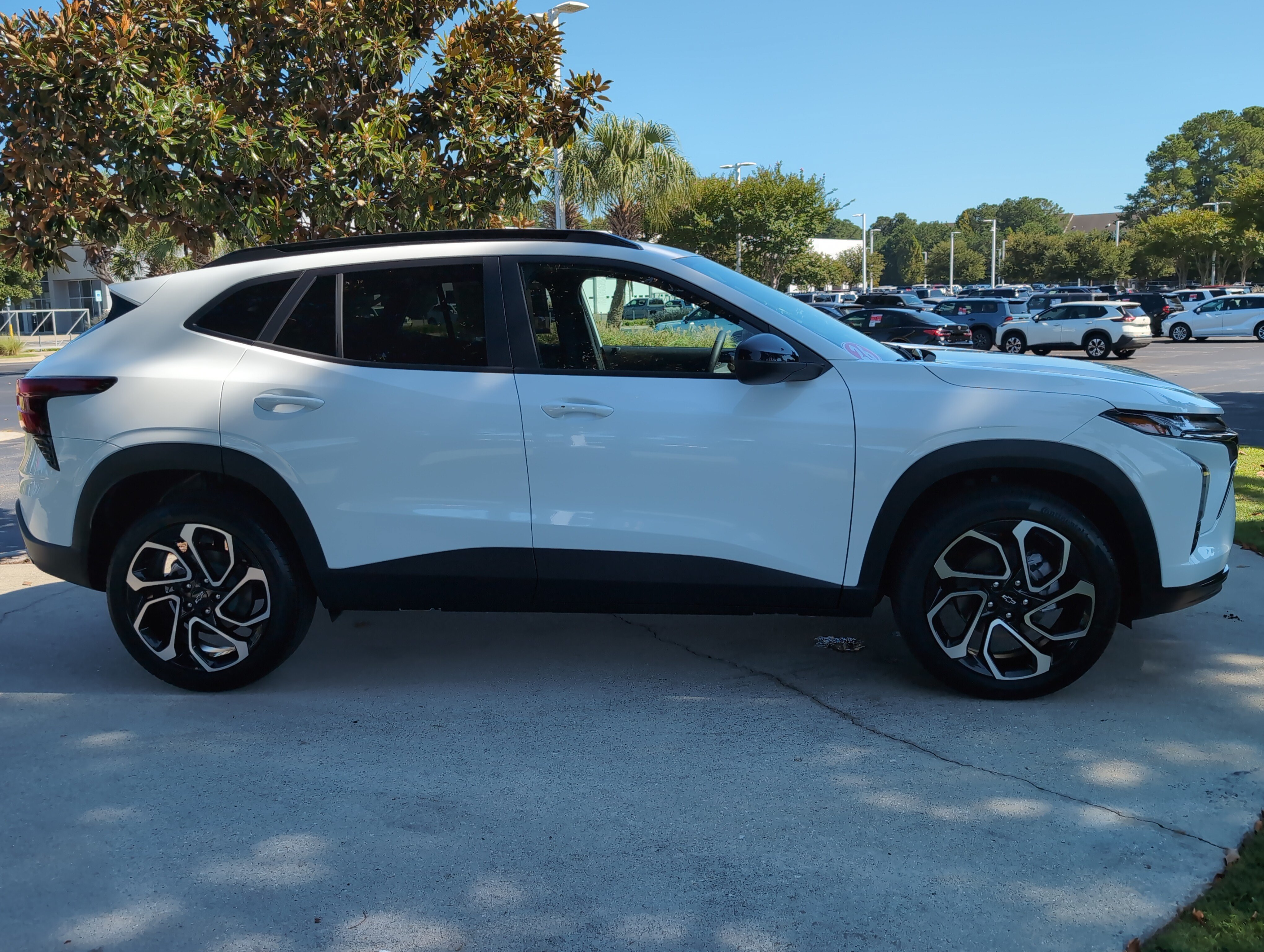 Used 2026 Chevrolet Trax RS w/ Driver Confidence Package FWD image 11