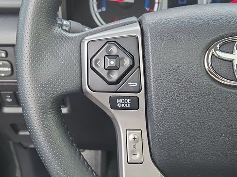 Used 2016 Toyota 4Runner SR5 image 26