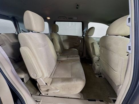 Used 2015 Nissan Quest SV image 25