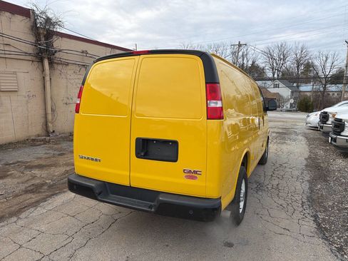Used 2021 GMC Savana 2500 w/ Driver Convenience Package image 21