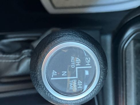 Used 2024 Jeep Wrangler Unlimited w/ Convenience Group image 34