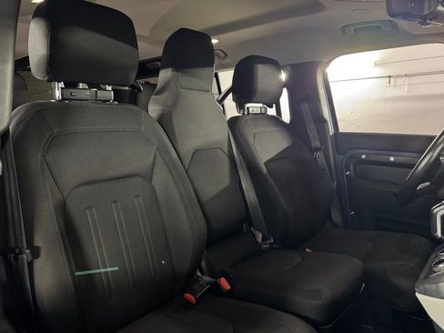 Used 2022 Land Rover Defender 110 image 56