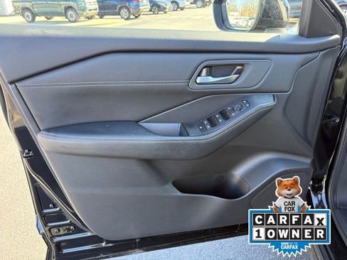 Used 2024 Nissan Rogue SV w/ SV Premium Package image 23