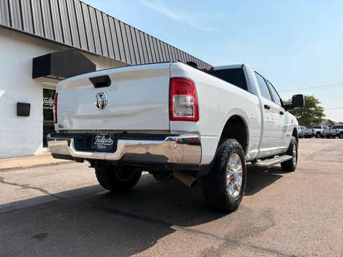 Used 2024 RAM 2500 Big Horn w/ Off Road Package AWD/4WD image 7