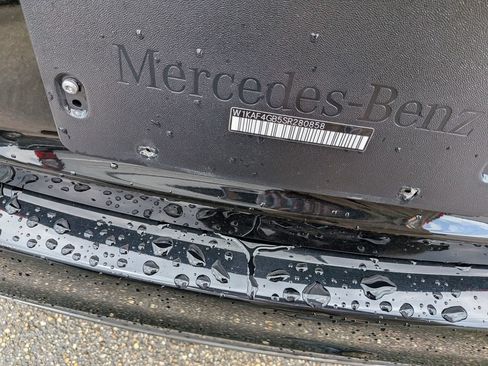 Used 2025 Mercedes-Benz C 300 Sedan image 7