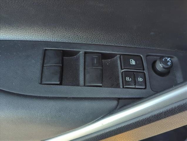 Certified 2024 Toyota Corolla Cross LE AWD/4WD image 8