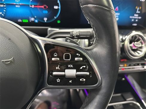 Certified 2023 Mercedes-Benz EQB 300 4MATIC image 19