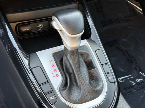 Used 2023 Kia Forte GT-Line image 11