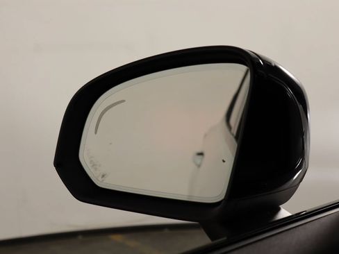 Used 2023 Volvo C40 P8 Recharge Ultimate AWD/4WD image 41