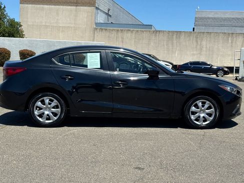 Used 2016 MAZDA MAZDA3 i Sport FWD image 6