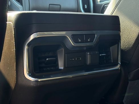 Used 2020 GMC Sierra 2500 Denali w/ Denali Ultimate Package AWD/4WD image 26