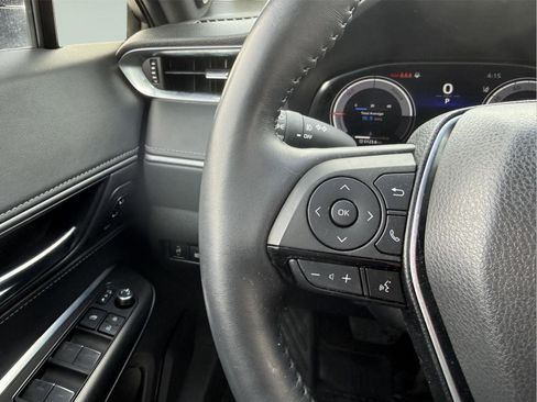 Used 2024 Toyota Venza Limited image 15