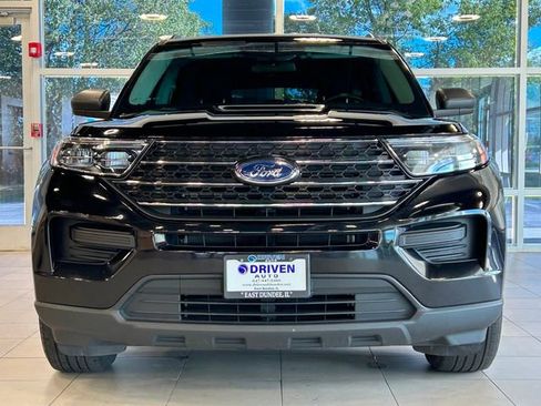 Used 2022 Ford Explorer XLT w/ Class IV Trailer Tow Package image 2