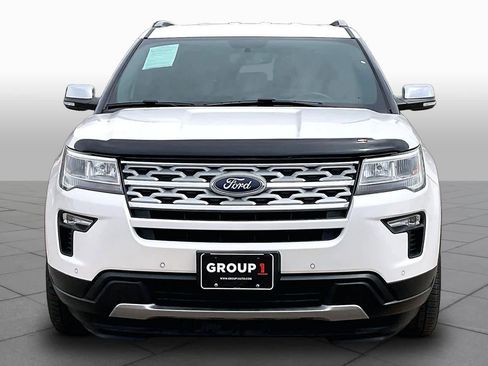 Used 2019 Ford Explorer XLT w/ Equipment Group 202A FWD image 4