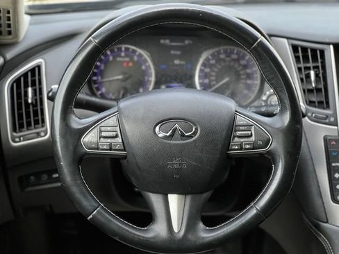 Used 2017 INFINITI Q50 2.0t w/ Moonroof Package RWD image 32