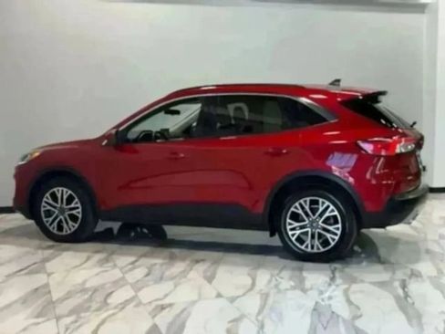 Used 2020 Ford Escape SEL image 41