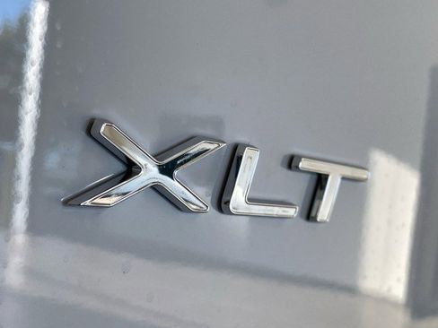 Certified 2025 Ford Transit 350 XLT image 9