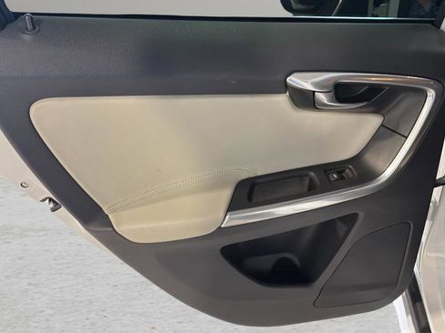 Used 2016 Volvo XC60 T6 image 14