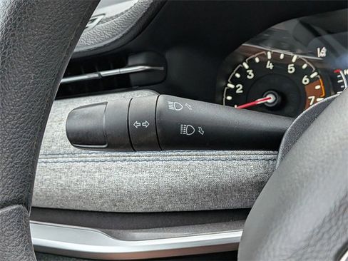 Used 2023 Jeep Compass Sport image 29