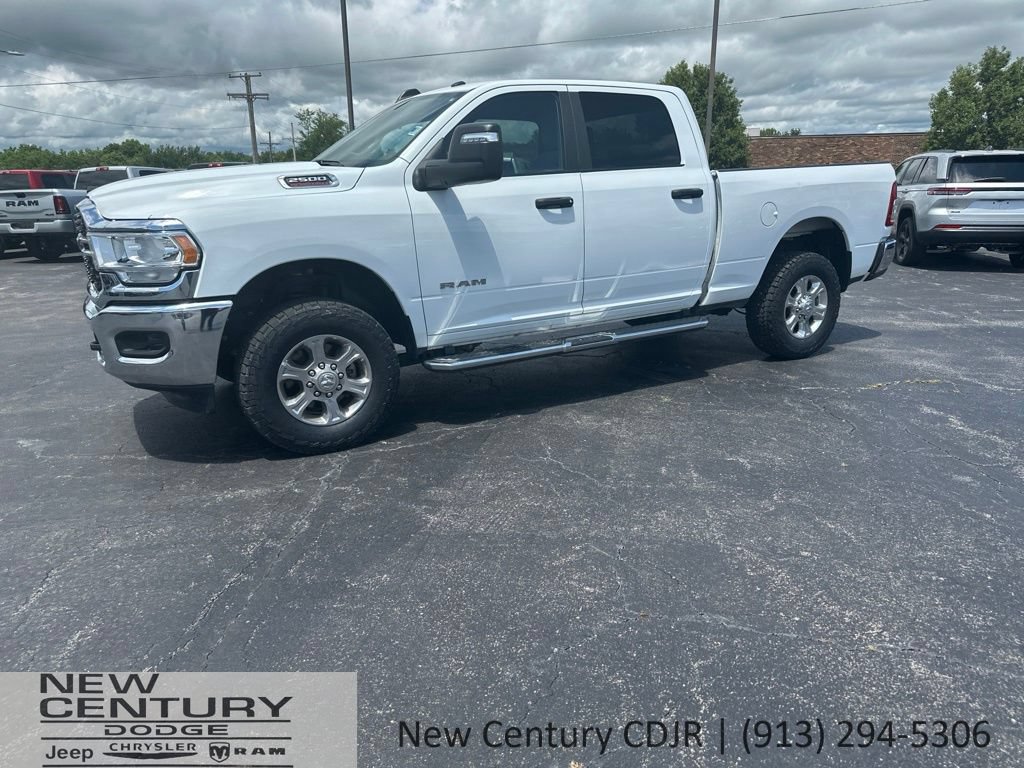 Used 2024 RAM 2500 Big Horn AWD/4WD image 1