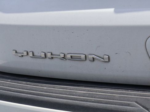 Used 2023 GMC Yukon Denali AWD/4WD image 14