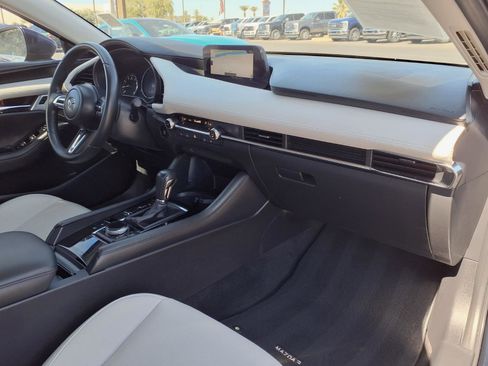 Used 2021 MAZDA MAZDA3 s FWD image 10