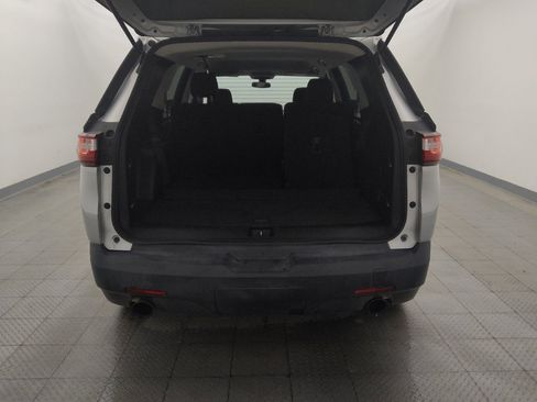 Used 2020 Chevrolet Traverse LS FWD image 29