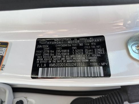 Used 2025 Hyundai Tucson Limited AWD/4WD image 37
