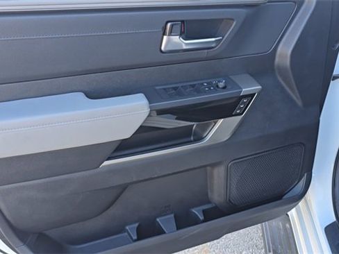 Used 2023 Toyota Sequoia Limited image 10