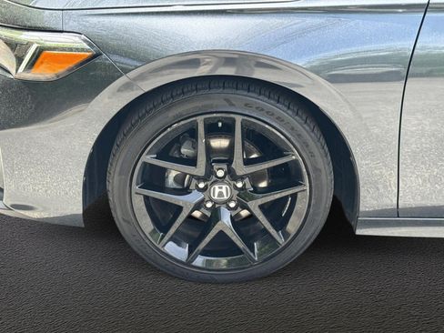 Used 2025 Honda Civic Sport image 11