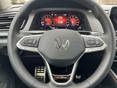 New 2026 Volkswagen Atlas Peak Edition AWD/4WD image 14