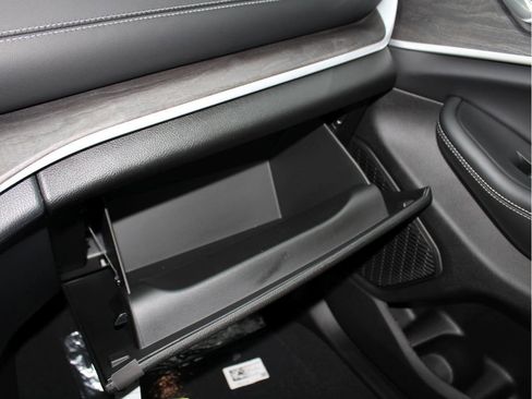 New 2025 Jeep Grand Cherokee Limited image 18