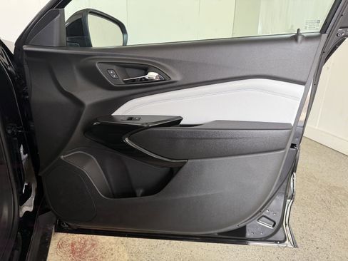 New 2026 Chevrolet Trax LT w/ LT Convenience Package image 29
