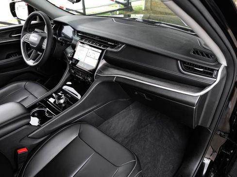 Used 2023 Jeep Grand Cherokee Limited w/ Trailer Tow Prep Group (B) image 23