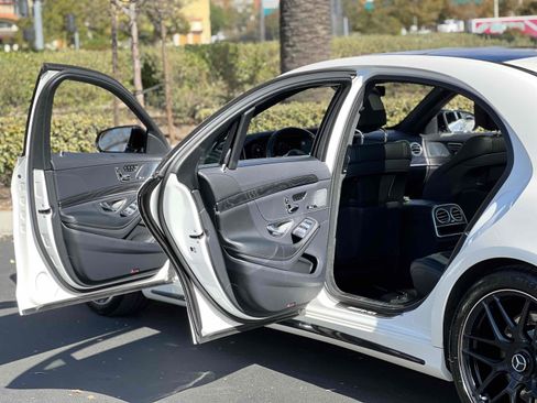 Used 2020 Mercedes-Benz S 63 AMG 4MATIC Sedan w/ Driver Assistance Package image 65