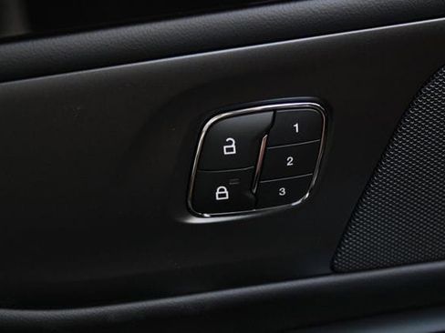 New 2026 Lincoln Nautilus Reserve AWD/4WD image 36