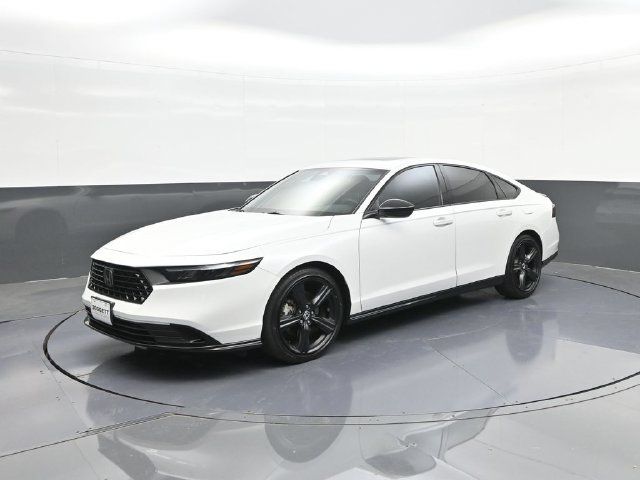 Used 2023 Honda Accord Sport image 1